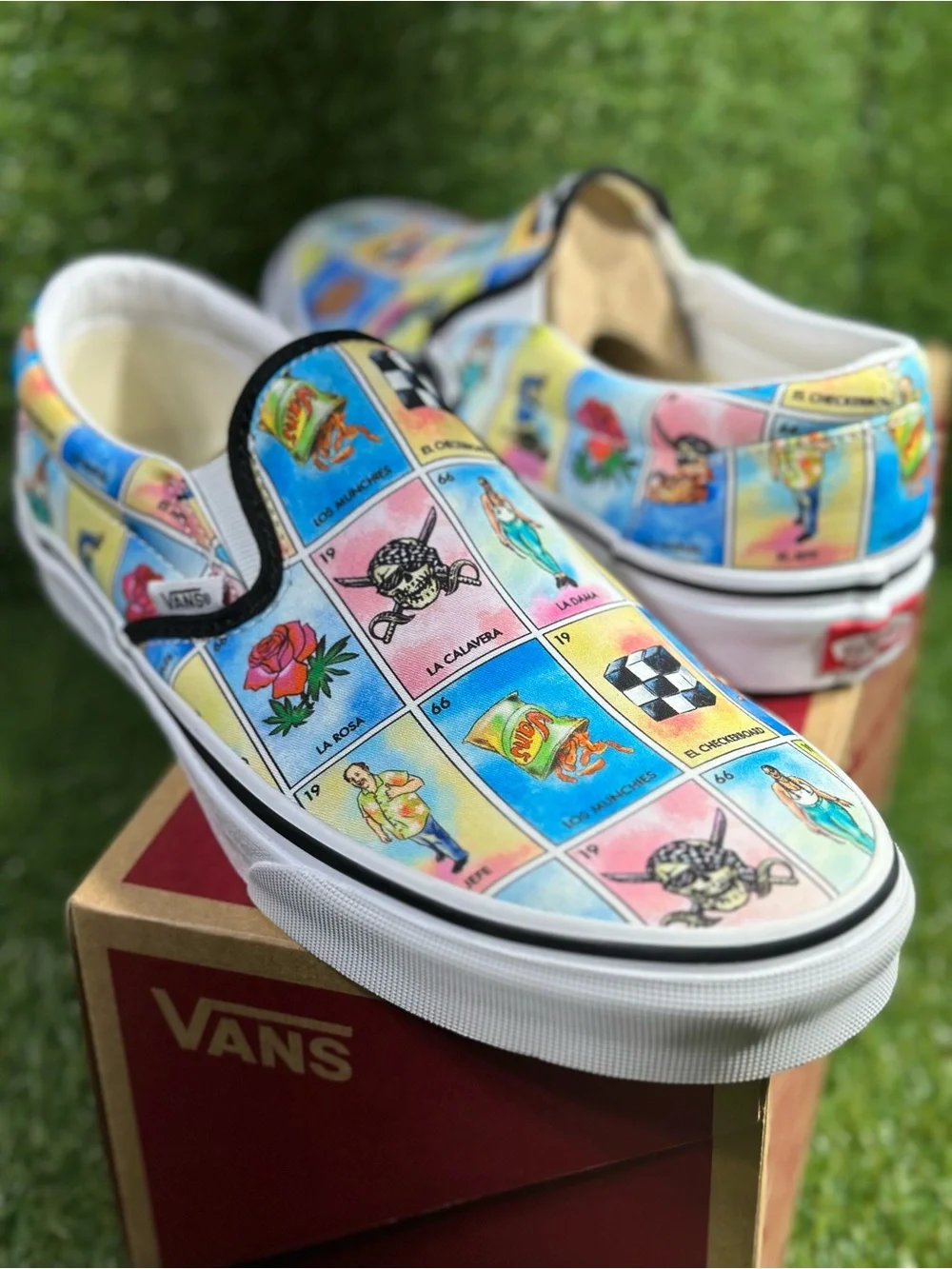 Vans Classic Slip-On Los Vans, Multicolor/ white, Men’s 9/Women 10.5  VN0A4U38WN